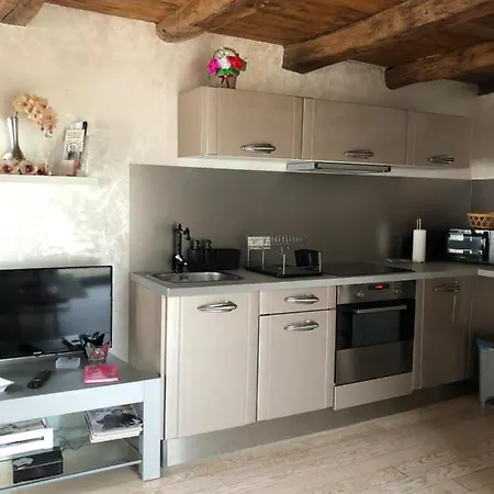 Prázdninový dům Charmante Maison Pierres 1768